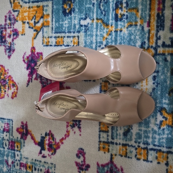 2 pairs of heels - Picture 5 of 7